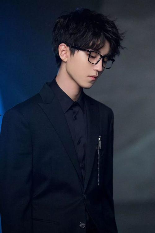 王俊凯狗仔爆料视频合集,揭秘明星私生活瞬间 第3张 王俊凯狗仔爆料视频合集,揭秘明星私生活瞬间 第3张